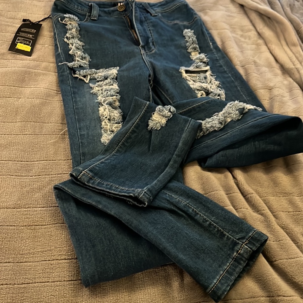 Ripped Jeans - Picture 4 of 4